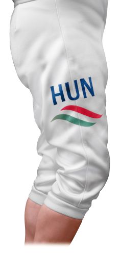 Lábfestés nemzeti logóval