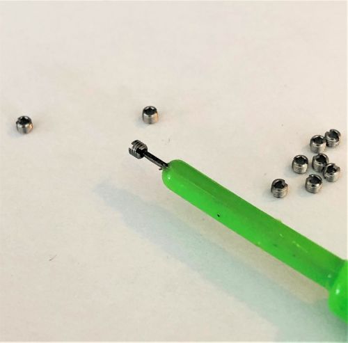 Tőr hegyhez NEPS kiscsavar/10 db